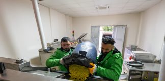 GIDALAR İSRAF OLMUYOR, PATİLİ CANLARA MAMA OLUYOR