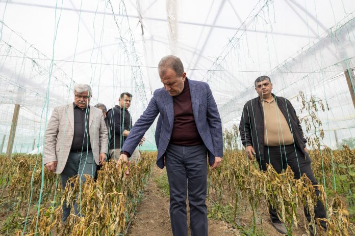 BAŞKAN SEÇER, ZİRAİ DON OLAYINDAN ETKİLENEN ÇİFTÇİLERLE BİR ARAYA GELDİ
