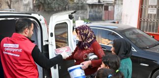 BÜYÜKŞEHİR RAMAZAN’IN BEREKETİNİ SOFRALARA TAŞIYOR