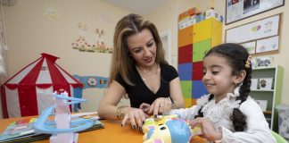 BÜYÜKŞEHİR BELEDİYESİ, OTİZM AİLE DANIŞMA MERKEZİ İLE ÖRNEK OLUYOR