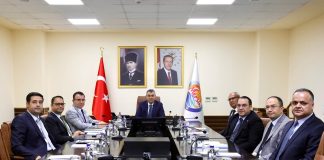 VALİ ATİLLA TOROS’UN BAŞKANLIĞINDA, VALİ YARDIMCILARI VE KAYMAKAMLARIN KATILIMIYLA DEĞERLENDİRME VE KOORDİNASYON TOPLANTISI GERÇEKLEŞTİRİLDİ