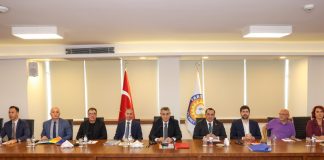 VALİ ATİLLA TOROS BAŞKANLIĞINDA, TARSUS TURİZMİNİN GELİŞTİRİLMESİNE YÖNELİK DEĞERLENDİRME TOPLANTISI GERÇEKLEŞTİRİLDİ