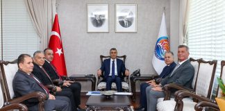 VALİ ATİLLA TOROS, REKTÖR PROF. DR. EROL YAŞAR VE BERABERİNDEKİ HEYET İLE GÖRÜŞTÜ
