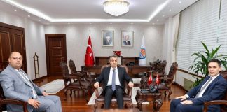 VALİ ATİLLA TOROS, KKTC MERSİN BAŞKONSOLOSU EREK ÇAĞATAY VE KKTC MERSİN BAŞKONSOLOSLUĞU MUAVİN KONSOLOS EVREN TAŞAN İLE GÖRÜŞTÜ