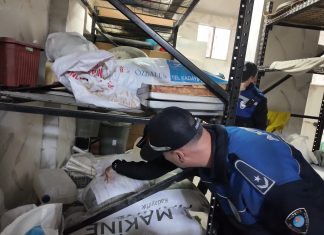 AKDENİZ’DE BAYRAM ÖNCESİ TATLI DENETİMİ