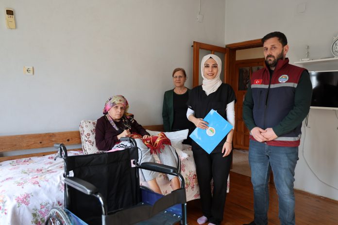 TOROSLAR BELEDİYESİ ÖZEL GEREKSİNİMLİ BİREYLERİN HER ZAMAN YANINDA