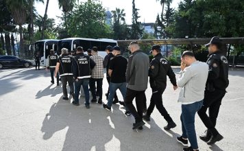 EŞ ZAMANLI NARKOTİK OPERASYONU:13 ŞÜPHELİ YAKALANDI