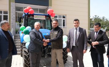 GÜLNAR’DA ORKÖY DESTEKLERİ BAŞLADI: TRAKTÖR KREDİSİ TESLİM EDİLDİ