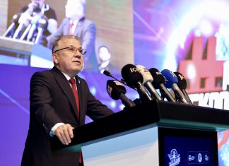 MERSİN ÜNİVERSİTESİNDE MİLLİ TEKNOLOJİ ZİRVESİ COŞKUSU: “TÜRKİYE YÜZYILI” VİZYONU GENÇ ZİHİNLERLE BULUŞTU