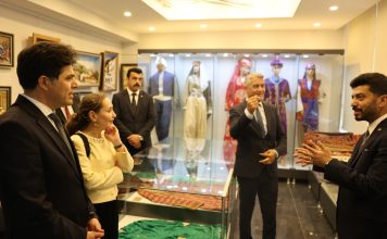 HAYAT BOYU ÖĞRENME GENEL MÜDÜRÜ SAYIN DR. EMRE TOPOĞLU, MERSİN OLGUNLAŞMA ENSTİTÜSÜNÜ ZİYARET ETTİ