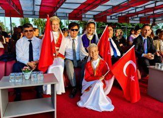 “KURTULUŞ SAVAŞI’NDA YEDİ BÖLGE HALK OYUNLARI GÖSTERİSİ VE KORO KONSERİ” GERÇEKLEŞTİRİLDİ