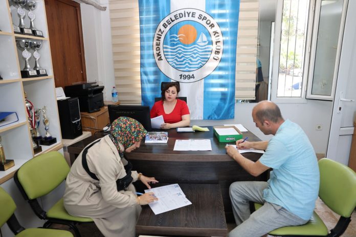 AKDENİZ BELEDİYE SPOR KULÜBÜ'NDE YAZ SPOR KURSLARI KAYITLARI BAŞLADI