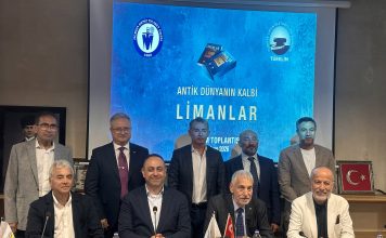 “Antik Dünyanın Kalbi: Limanlar” okurla buluştu