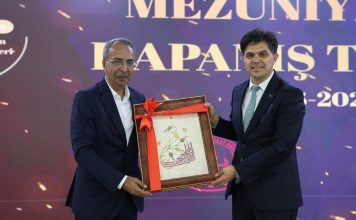 İL MİLLİ EĞİTİM MÜDÜRÜ MUHAMMED ÖZDEMİRCİ, “MERSİN ÖĞRETMEN AKADEMİLERİ KAPANIŞ PROGRAMI”NA KATILDI