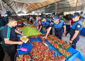 MEZİTLİ ZABITASINDAN PAZARLARDA SIKI TARTI DENETİMİ