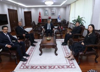 VALİMİZ SAYIN ATİLLA TOROS, ÇEVRE, ŞEHİRCİLİK VE İKLİM DEĞİŞİKLİĞİ İL MÜDÜRÜ HASAN ALAN VE BERABERİNDEKİ HEYET İLE GÖRÜŞTÜ