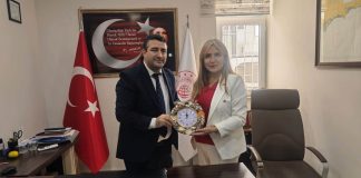 Konsolos Ülkü Alemdar, Taşucu Liman Müdürü Orhan Nas’ı ve Ceyport Taşucu Müdürü Rahman Çoban’ı ziyaret etti