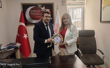 Konsolos Ülkü Alemdar, Taşucu Liman Müdürü Orhan Nas’ı ve Ceyport Taşucu Müdürü Rahman Çoban’ı ziyaret etti