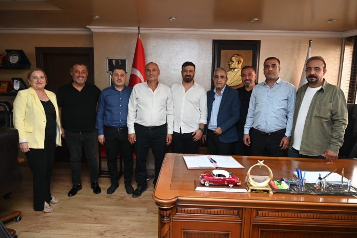 “Mersin esnafını geleceğin şartlarına hazırlıyoruz”