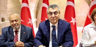 VALİ ATİLLA TOROS’UN HİMAYELERİNDE AYŞE-MEHMET KOCABAŞA İLKOKULU BAĞIŞ PROTOKOLÜ İMZALANDI